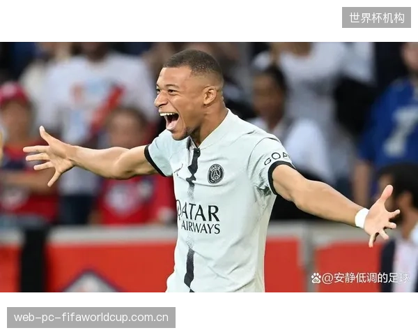 巴黎三叉戟贡献全队欧冠半数进球，默契配合成为球队卫冕关键。